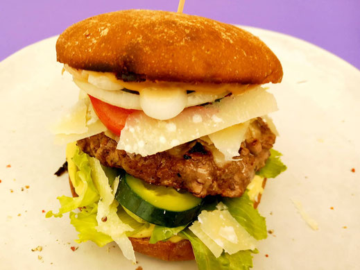 Burger bei Weihnachtsfeier mit KommZuPotte