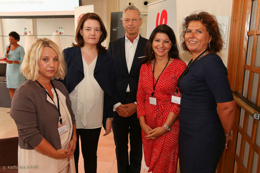 Women Leadership Forum 2016_Mag. Barbara Sipos, Leadership for Women; Eva Weissenberger, News; Ronald Schranz, Brunswick Group; Mag. Martina Flitsch, Novomatic; Martina Denich-Kobula, Frau in der Wirtschaft Wien