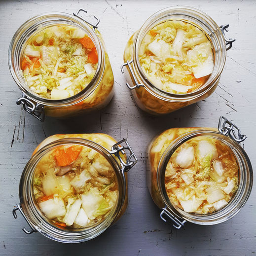 Wie mache ich Kimchi?