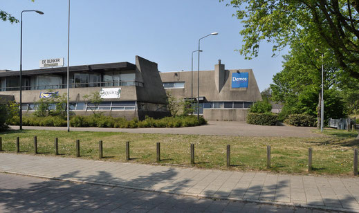 De Bunker, across from TU/e campus, on the John F. Kennedylaan in it's latest years. The basic shape still stands, but the building has been turned into apartment housing called 'De Bunkertoren'.