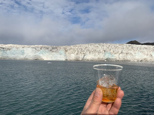 Spitzbergen, Svalbard, Barentsburg, Islfjord, Whiskey, Gletschereis