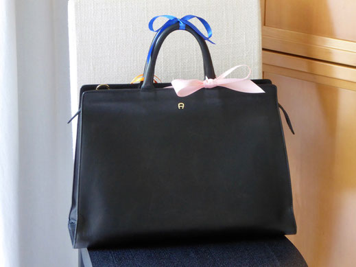 AIGNER Designer-Taschenpflege | BEAUTY-LOOK, straffe Konturen, Feinschliff & Soft-Touch | NACHHER