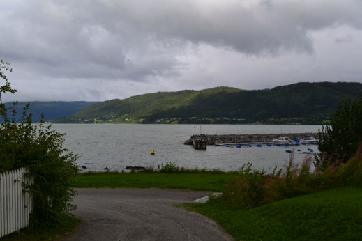Wat een heerlijk uitzicht over het fjord