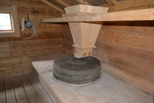 Molensteen in de watermolen