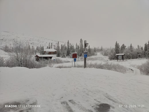Hier beginnen wandel en skitochten vanaf het Storhogna Fj'ällhotell. 