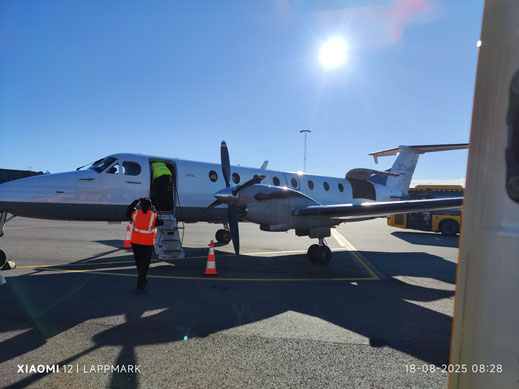Joinair vlieger nu leeg gemaakt van passagiers en bagage