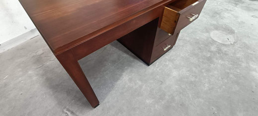 Bureau art déco en acajou restauré par les Ateliers Anthonee