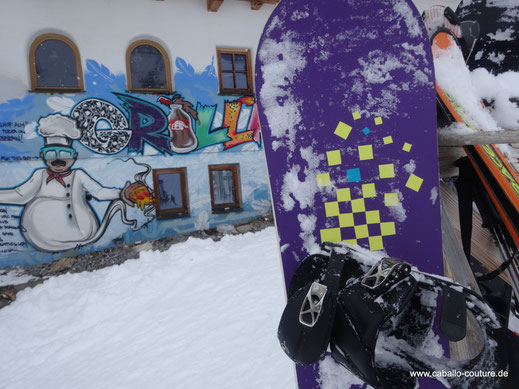 Snowboard upcycling; Pimp up your Snowboard; Snowboard mit Folie bekleben; Caballo Couture