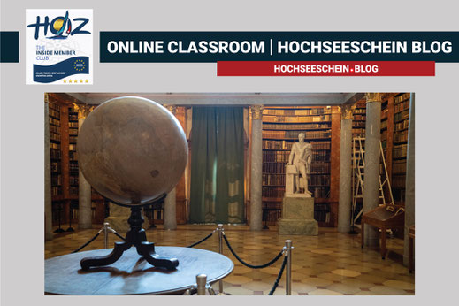Historische Bibliothek mit Globus und Statue – Symbol für den HOZ Hochseeschein-Blog mit Wissenswertem zur Navigation und Nautik.