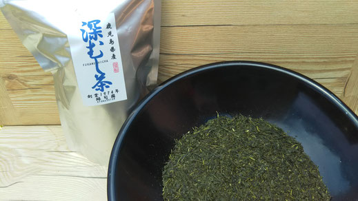 茶葉を深く蒸した深むし茶の茶葉です。