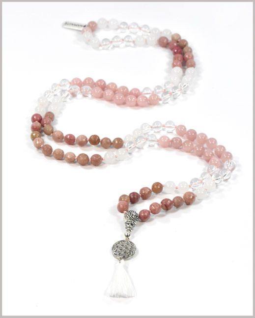 Mala mit Jade, Rhodochrosit, Achat Edelsteinen und Rudraksha Perlen -  Hemavati