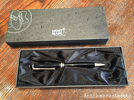Mont Blanc Meisterstück Classique Ballpoint Pen