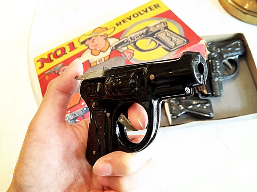 No.1 Revolver