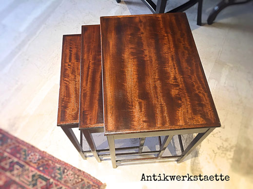 Art deco nesting table