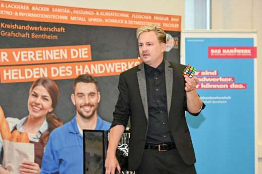 Die Geheimwaffe auf Ihrer Messe: Zauberkünstler Jeff de Fire aus Kiel