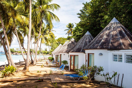 Bungalow, Langley Resort © Des hôtels et des îles