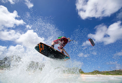Kitesurf en Antigua  © The Antigua and Barbuda Tourism Authority