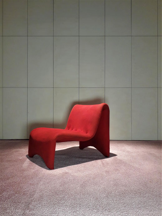  Etienne Fermigier Original Red Upholstered Lounge Chair by Airborne International, France, 1972