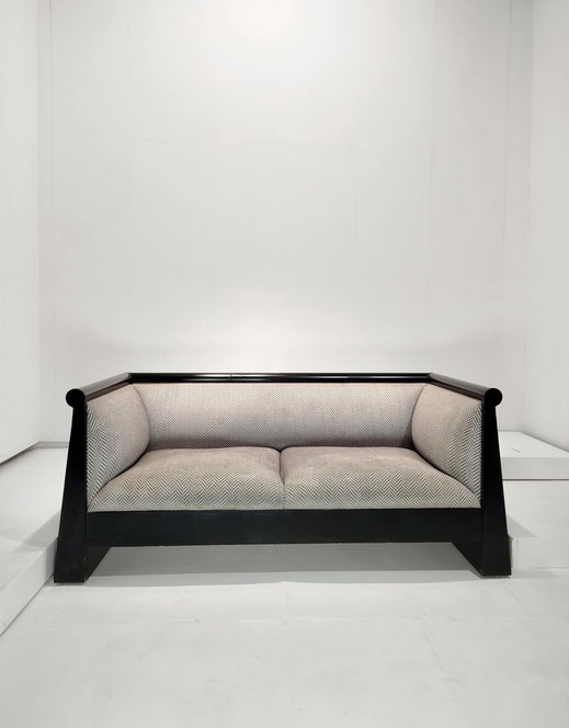Massimo Vignelli Poltronova Postmodern Two-Seater Sofa  Lacquered Wood, Foam, Woven Satin Upholstery  Italy, 1970s PN.Modern pnmodern