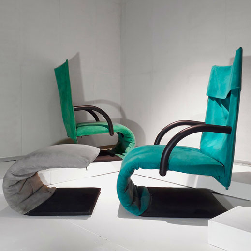 Claude Brisson Set of 2 "Zen" Chairs + Ottoman, Ligne Roset, france, 1985