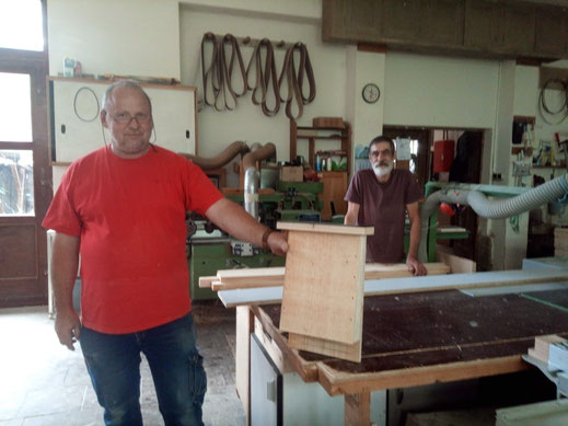 Ingolf Miny und Christian Schmidt in ihrer Werkstatt