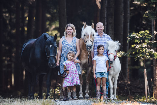 Familie Zürcher mit Pferden, August 2018