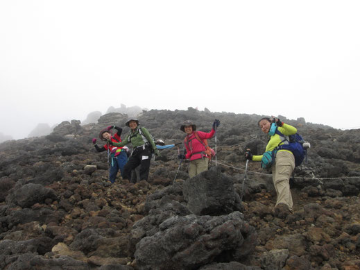 あと少しで十勝岳山頂です