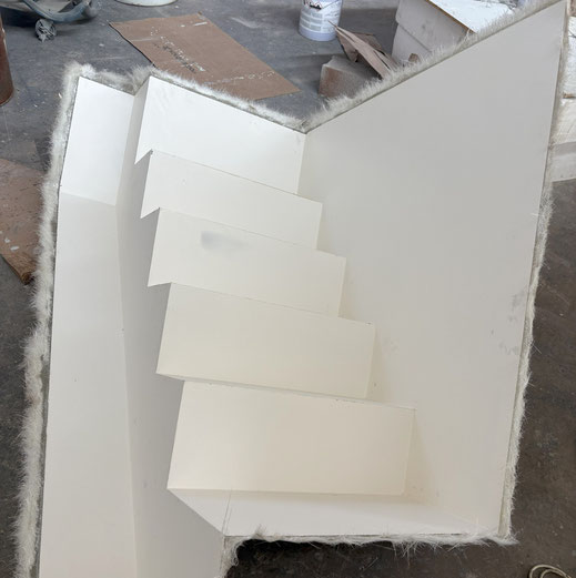 Negativ-Vorlage für die Treppe am Heck.