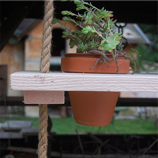 étagère à pots de fleurs