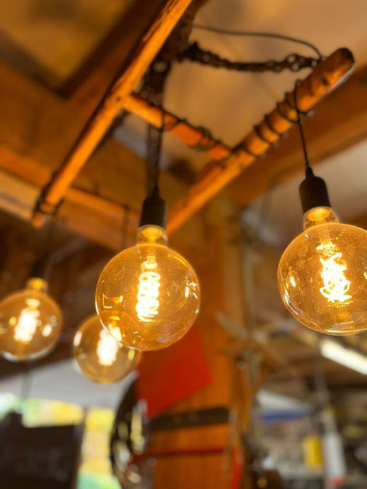Leiterlampe Emmy - Rustikale Lampe aus einer alten Holzleiter