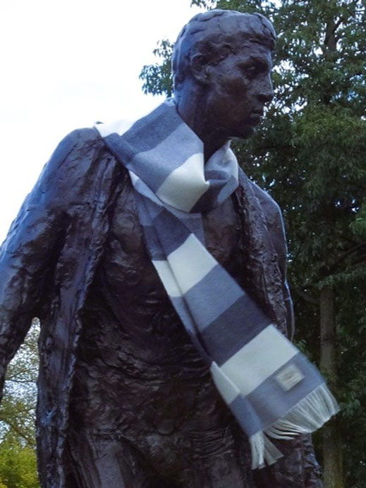 Merino wool horizontal stripe man outfit.