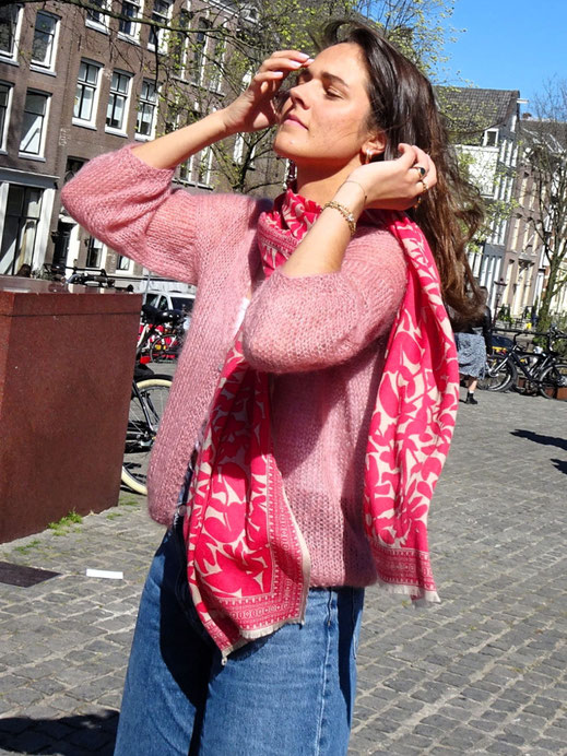 Wool and silk shawl, printed pink woman styled.