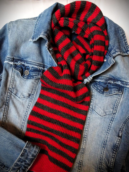 Charlie Scarf fine stripes in natural wool and alpaca blend.