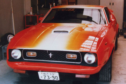 アメ車カスタムペイント、カスタムペイントした1973年型フォードマスタングマッハⅠ