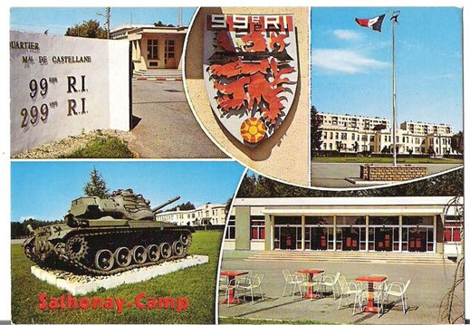 Le poste de sécurité, le bâtiment d'Etat-Major vu de la place d'Armes, le "pot de fleur" (char M47) à l'emplacement des futurs bâtiments de compagnies, le foyer du soldat, circa 1979-1980 (fonds Tanguy)