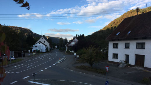 Am Morgen in Hausen im Tal