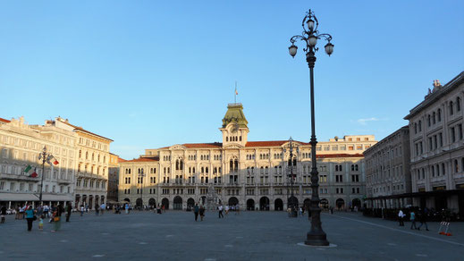 Palazzo Comunale an der Piazza Grande