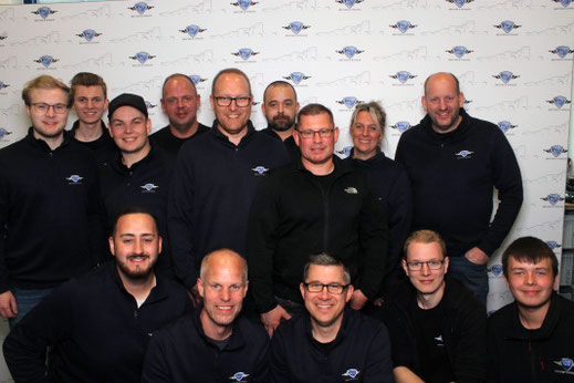 B&S Car Audio Team mit Top Service rund um Autohifi Hamburg Lübeck T6 T6.1 Soundsystem