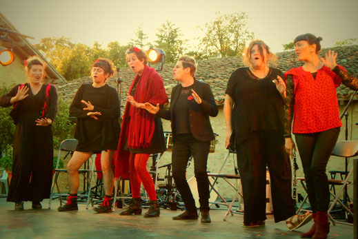 Les Goules Poly pour le spectacle Criatura 
