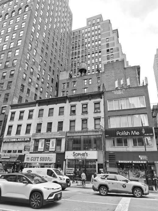 New York : sur la 6ème Avenue près de Bryant Park