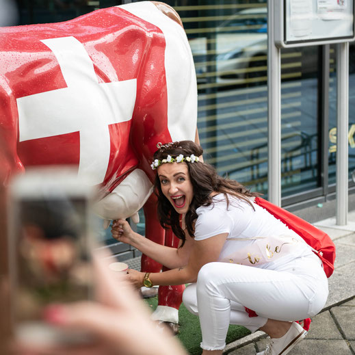 Fotograf und Kameramann für Junggesellenfeier in Frankfurt und Umgebung für geile und lustige Fotos und Videos