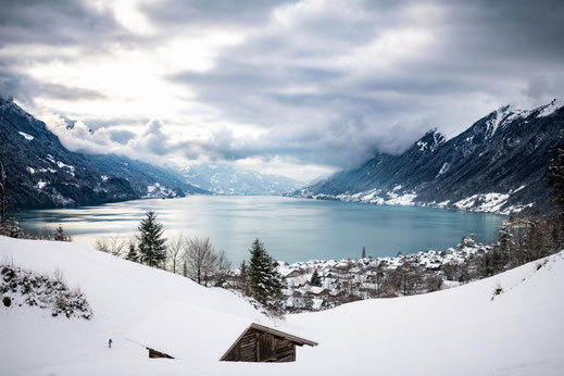 Brienzersee und Winter in der Schweiz