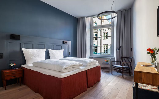 Das Bild zeigt ein Zimmer im Hotel Die Reederin.