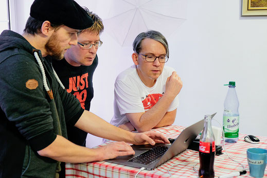Unterschied & Macher | Frontend-Hackathon mit vue.js, aws und Kickern