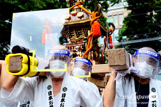 コロナ対策神輿の実証実験にご協力いただいた約30名の有志の皆さん