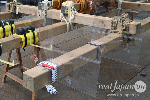 当日現場で微調整を繰り返し行った神輿用飛沫防止シールド(試作品)