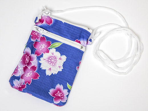 桜フォトコンテスト2020, 橋本屋賞, スマホ入れ〈桜柄/青〉,1名様