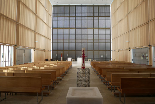 Baukunst: Herz Jesu Kirche in München - Architektur in Deutschland - HAUS  GLANZ