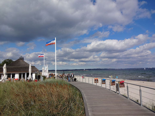 Scharbeutz, neue Promenade über den Dünen. Foto: Hermann Junghans