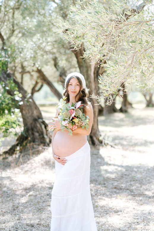 Séance grossesse studio et extérieur à l'oliveraie - futurs parents - muriel mees photographe - photo lingerie 
